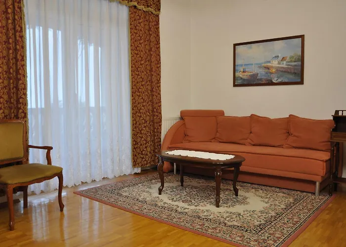 アパート Ananina ポルトローシュ