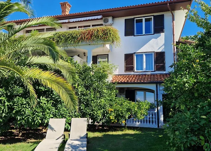 Ananina アパート ポルトローシュ